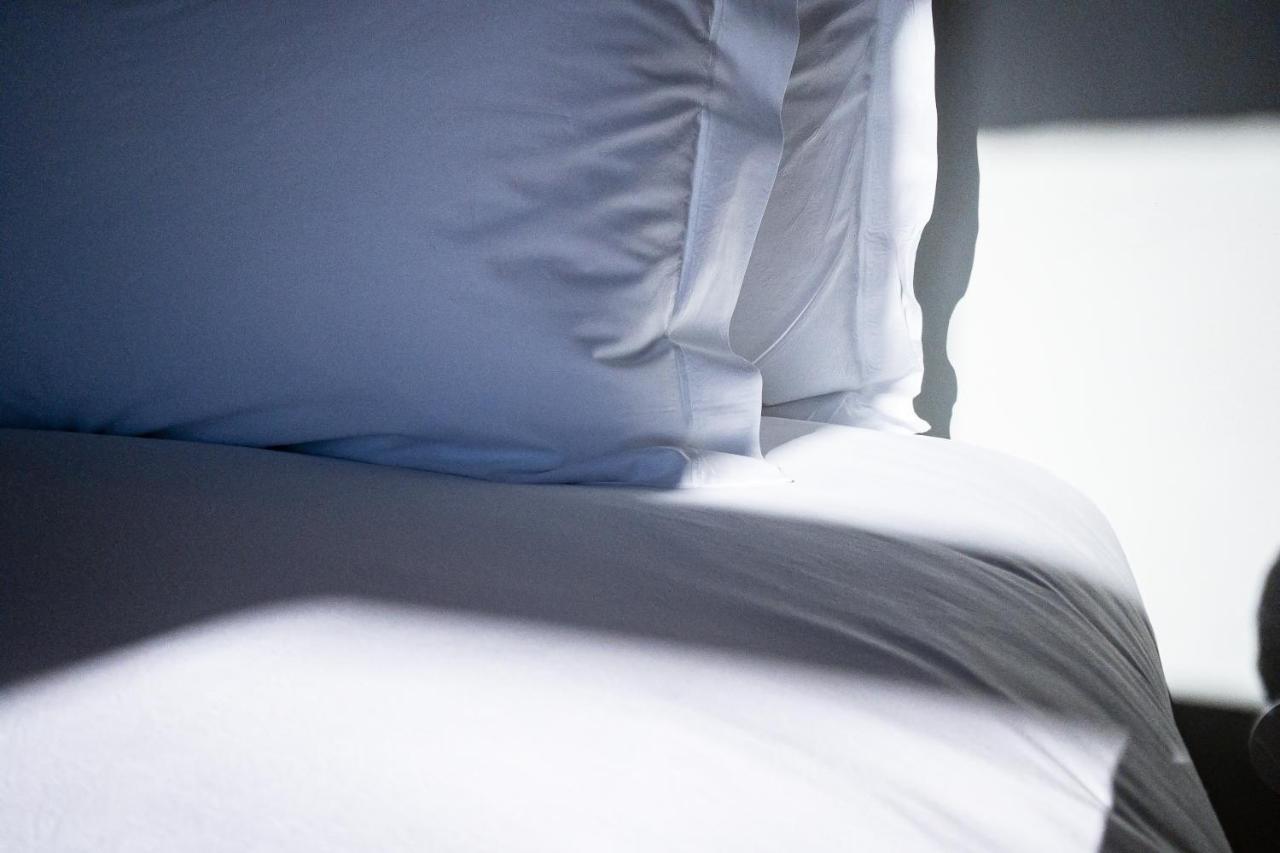 A House In Estoril - Adults Only Hotel Luaran gambar A bed